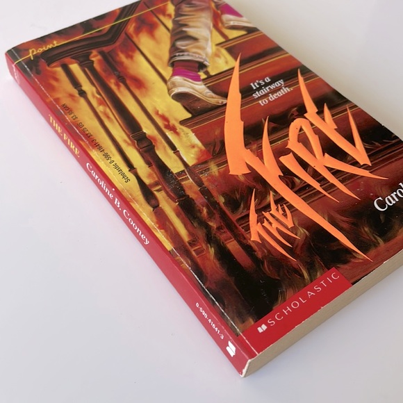 ✨2/$25✨ The Fire (1990) - Picture 3 of 5